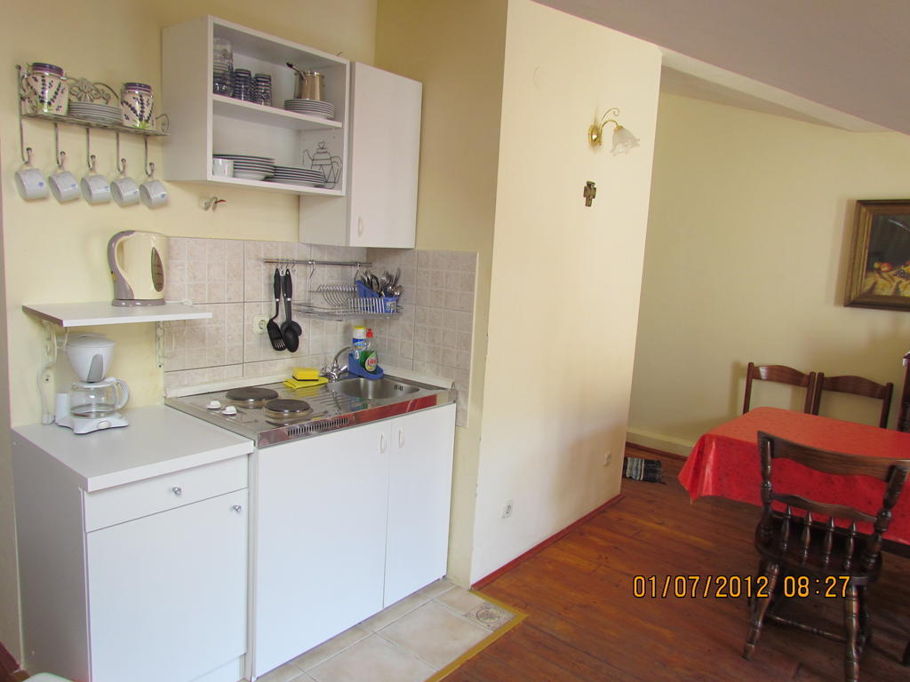 Apartments Senko Trpanj Cameră foto